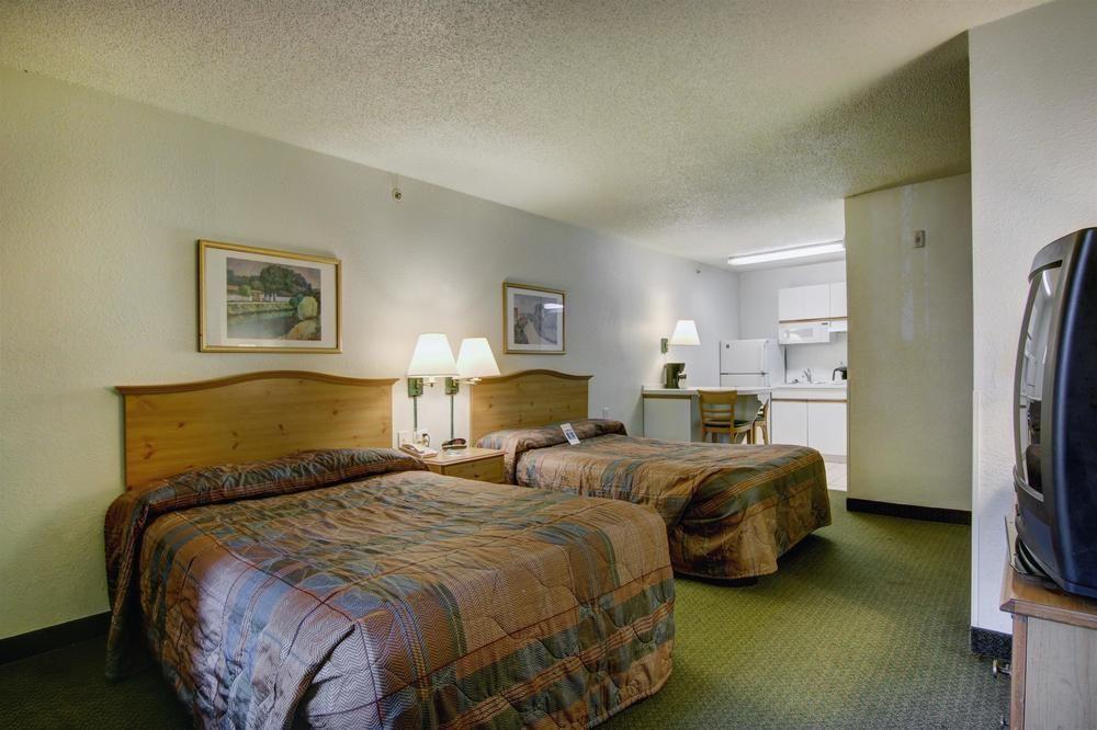 Atlanta Hotel Розвелл Екстер'єр фото
